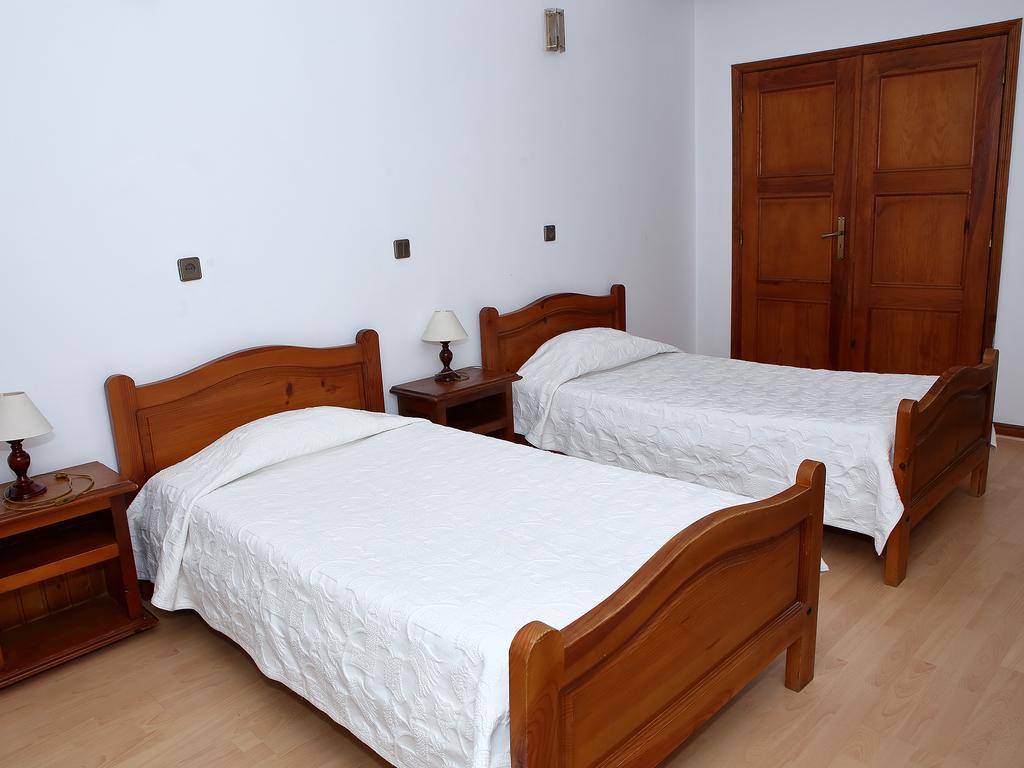 Residencial Albergaria パレーデス・デ・コウラ エクステリア 写真